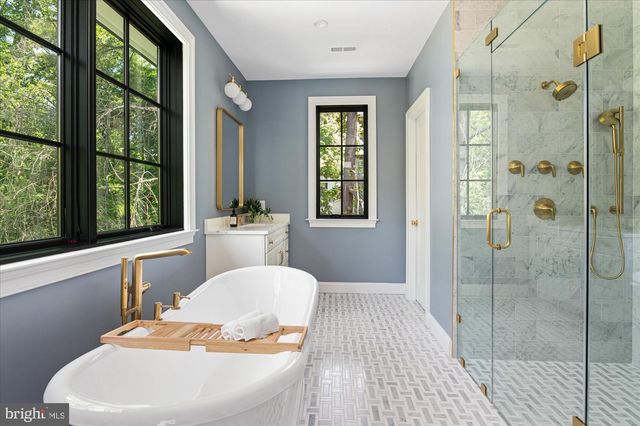 2733 CHESAPEAKE ST NW, Washington, DC 20008