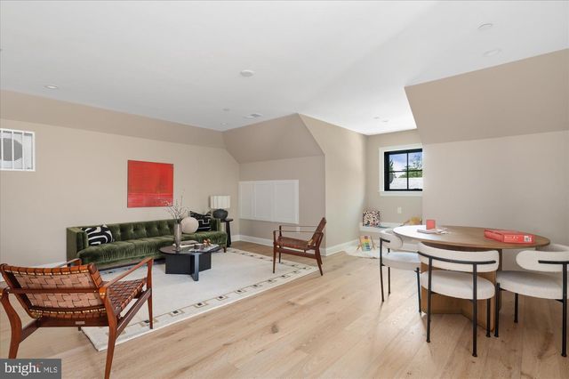 2733 CHESAPEAKE ST NW, Washington, DC 20008