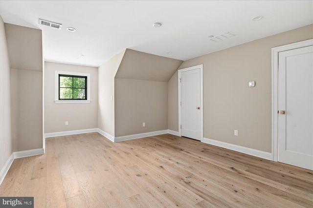 2733 CHESAPEAKE ST NW, Washington, DC 20008