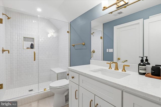 2733 CHESAPEAKE ST NW, Washington, DC 20008