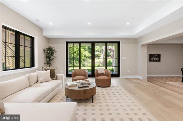 2733 CHESAPEAKE ST NW, Washington, DC 20008