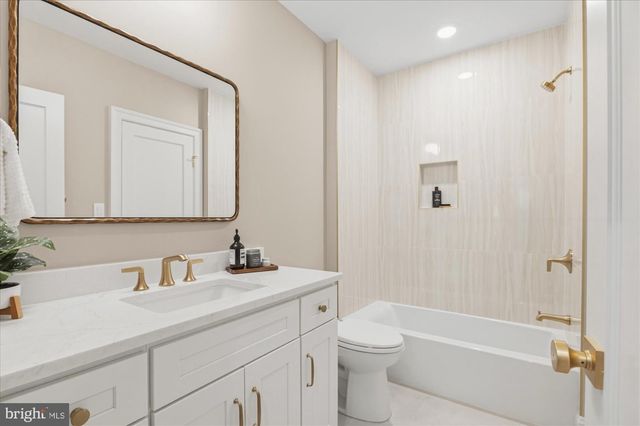 2733 CHESAPEAKE ST NW, Washington, DC 20008