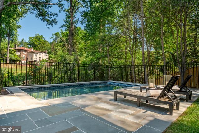 2733 CHESAPEAKE ST NW, Washington, DC 20008