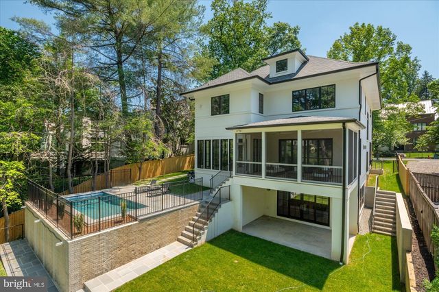 2733 CHESAPEAKE ST NW, Washington, DC 20008