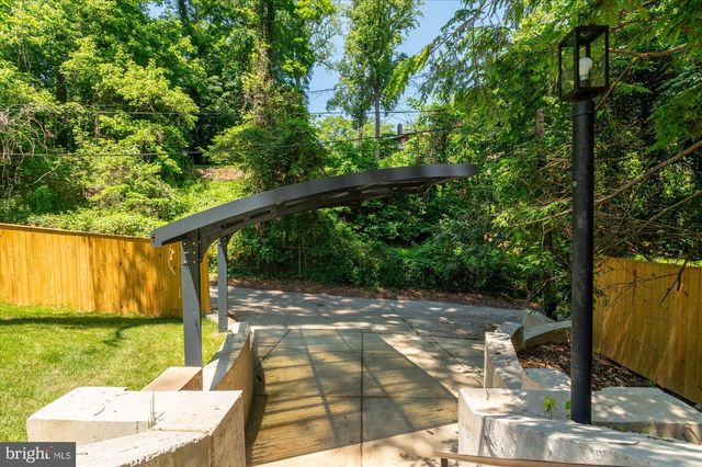 2733 CHESAPEAKE ST NW, Washington, DC 20008