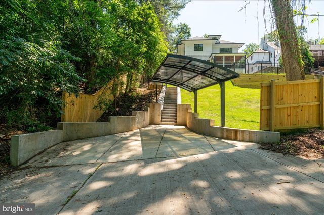 2733 CHESAPEAKE ST NW, Washington, DC 20008