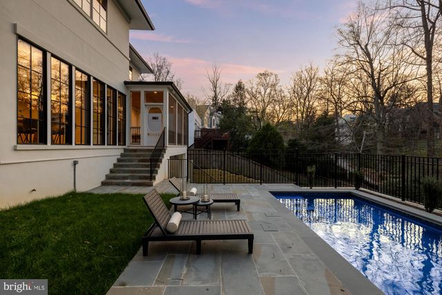 2733 CHESAPEAKE ST NW, Washington, DC 20008
