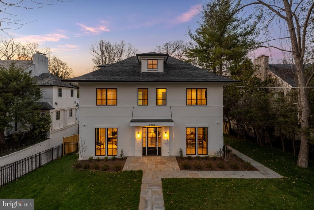 2733 CHESAPEAKE ST NW, Washington, DC 20008