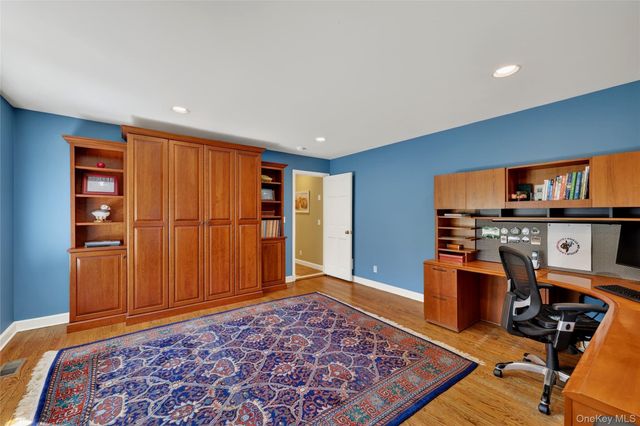 301 Bear Ridge Road, Pleasantville, NY 10570