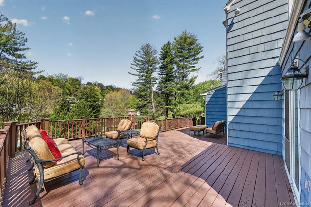 301 Bear Ridge Road, Pleasantville, NY 10570