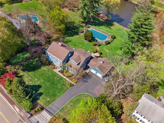 301 Bear Ridge Road, Pleasantville, NY 10570