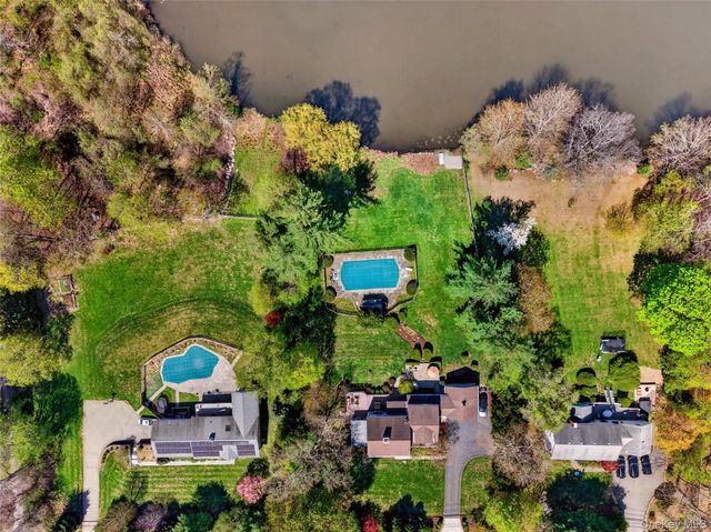 301 Bear Ridge Road, Pleasantville, NY 10570