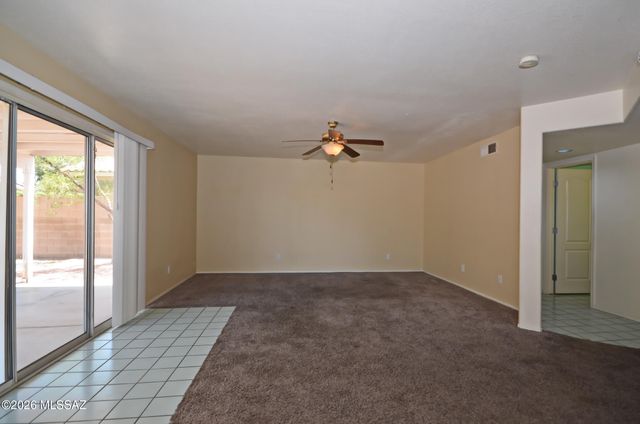 7330 W Beryllium Lane, Tucson, AZ 85743
