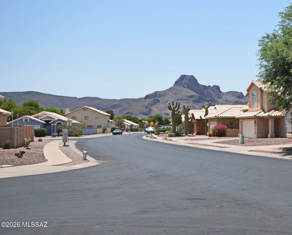 7330 W Beryllium Lane, Tucson, AZ 85743