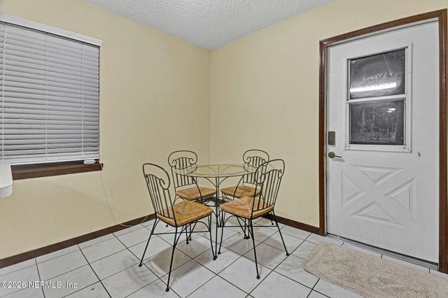 1305 LAKE ASBURY Drive, Green Cove Springs, FL 32043