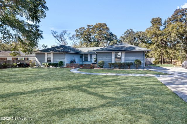 1305 LAKE ASBURY Drive, Green Cove Springs, FL 32043