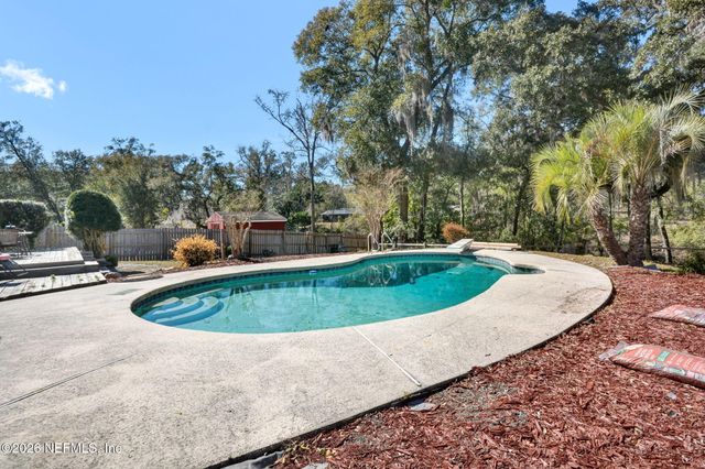 1305 LAKE ASBURY Drive, Green Cove Springs, FL 32043