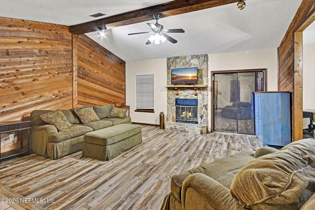 1305 LAKE ASBURY Drive, Green Cove Springs, FL 32043