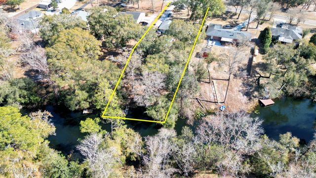 1305 LAKE ASBURY Drive, Green Cove Springs, FL 32043