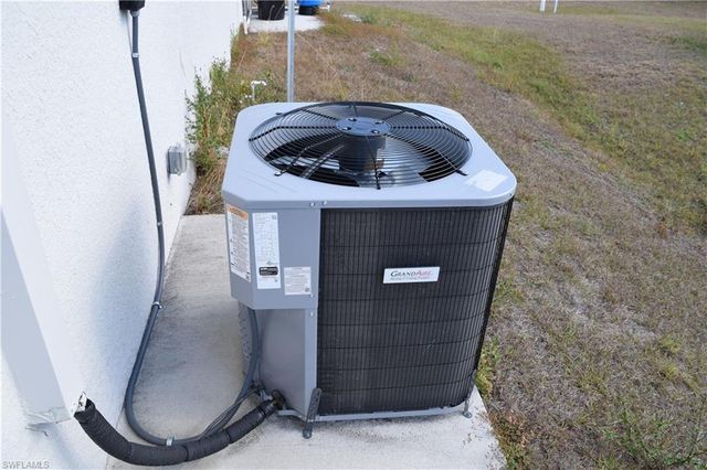 2006 Welby LN, Lehigh Acres, FL 33972