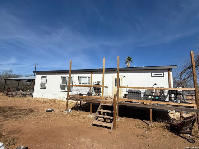 718 Duncan, Carrizo Springs, TX 78834