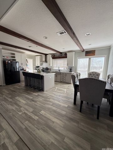 718 Duncan, Carrizo Springs, TX 78834