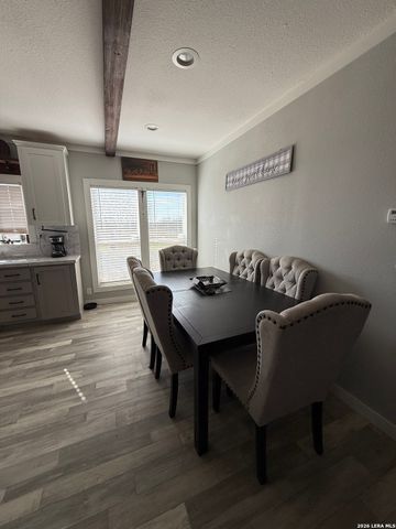 718 Duncan, Carrizo Springs, TX 78834