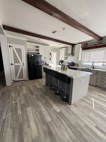 718 Duncan, Carrizo Springs, TX 78834