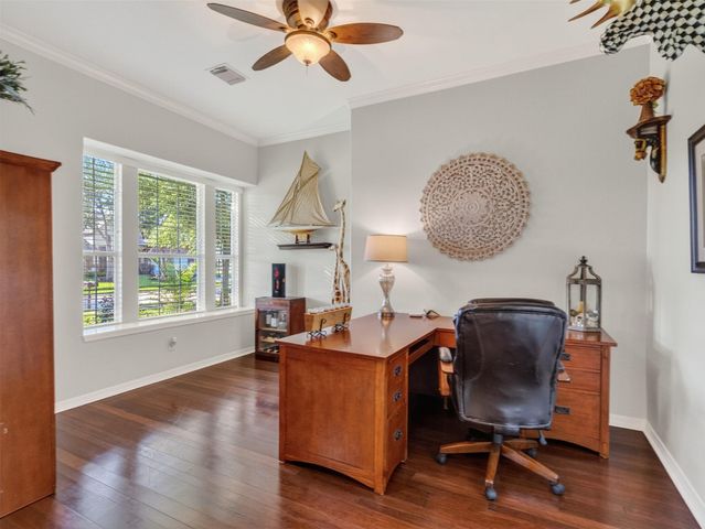 6126 Southwell Lane, League City, TX 77573