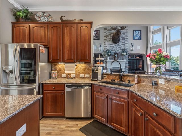 6126 Southwell Lane, League City, TX 77573