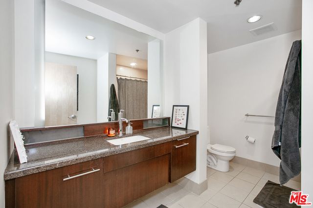 1111 S GRAND Avenue 506, Los Angeles, CA 90015