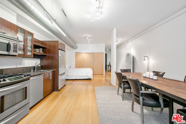 1111 S GRAND Avenue 506, Los Angeles, CA 90015