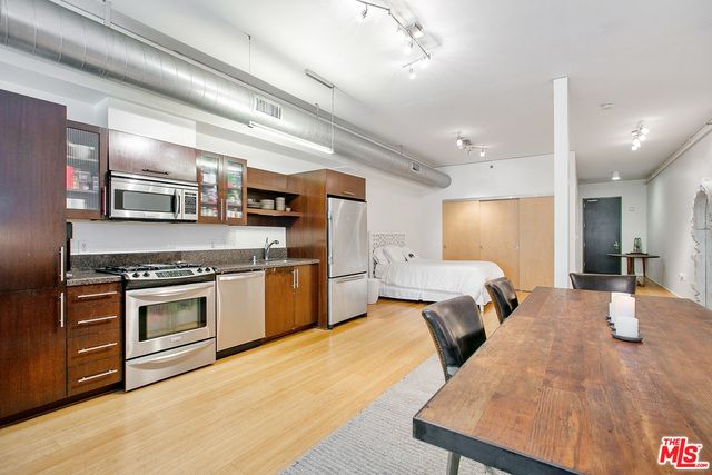 1111 S GRAND Avenue 506, Los Angeles, CA 90015