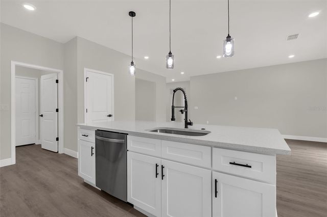 15689 SW 37TH CIRCLE, Ocala, FL 34473