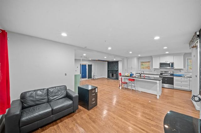 108 Linda Lane, Marietta, SC 29661