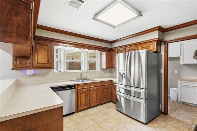 1402 Sherfield Ridge Drive, Katy, TX 77450