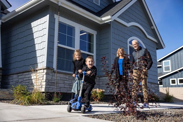 3120 E Renwick St, Meridian, ID 83642