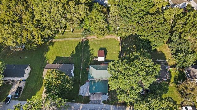 502 Dundee Road, Smithville, MO 64089
