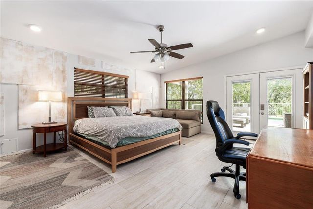 207 Rogers Ridge ST, San Marcos, TX 78666