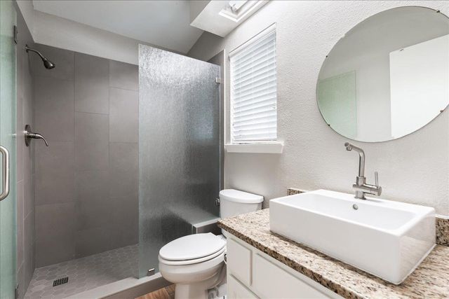 207 Rogers Ridge ST, San Marcos, TX 78666