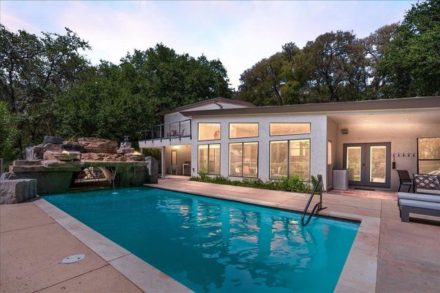 207 Rogers Ridge ST, San Marcos, TX 78666