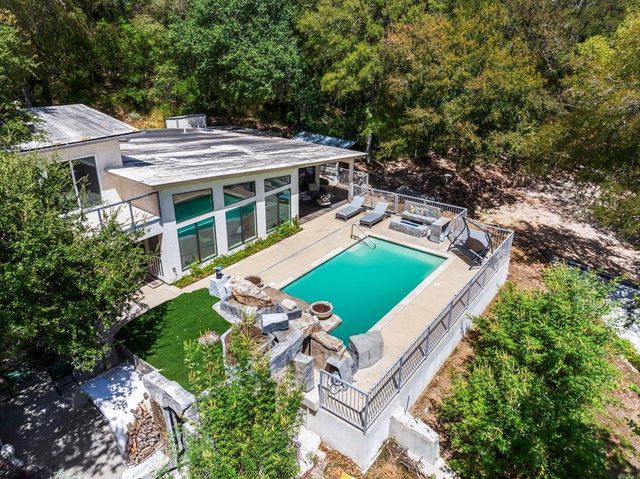 207 Rogers Ridge ST, San Marcos, TX 78666