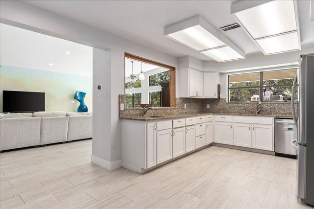 207 Rogers Ridge ST, San Marcos, TX 78666