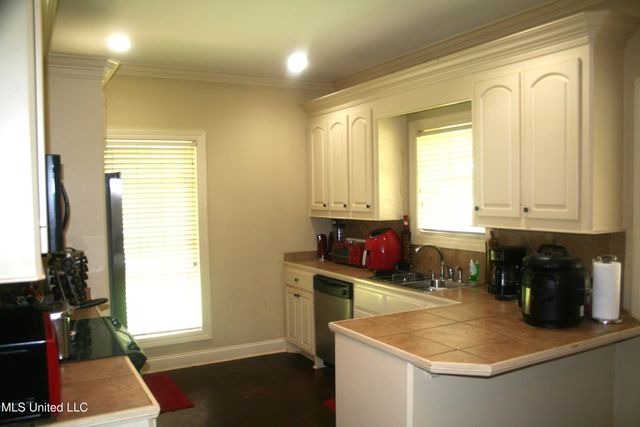 304 Whitetail Court, Florence, MS 39073