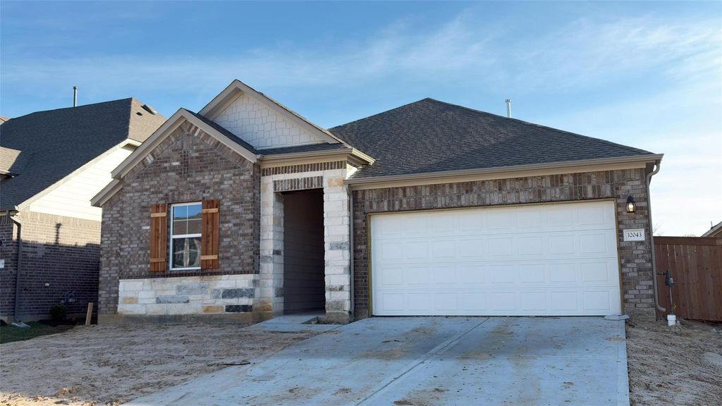 32043 Sweet Pea Meadows Drive, Hockley, TX 77447