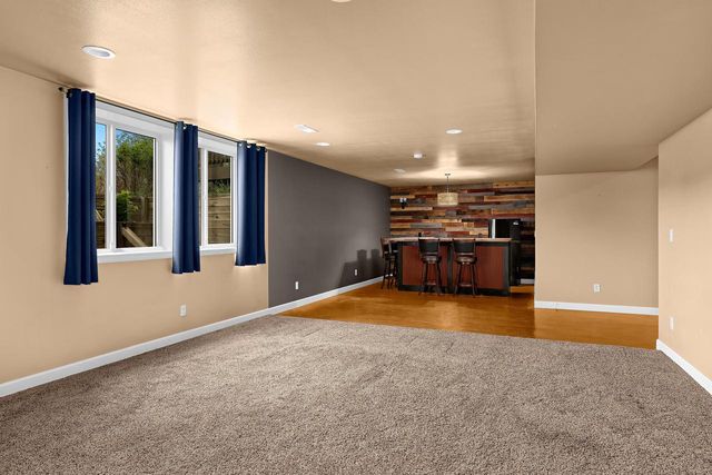 N8480 McWain DRIVE, Holmen, WI 54636