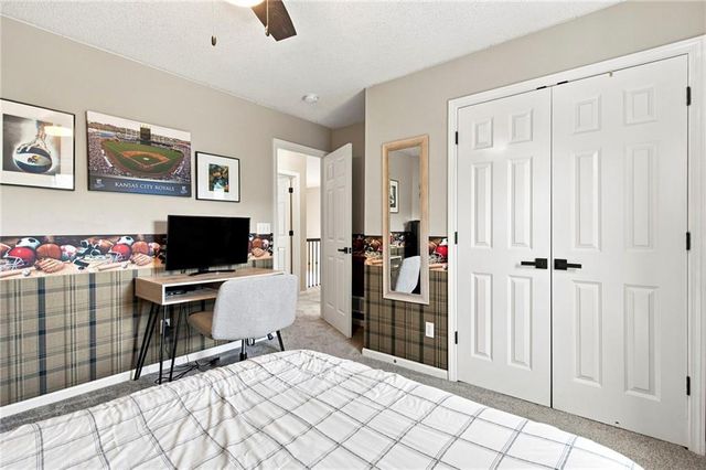 15662 S Blackfeather Street, Olathe, KS 66062