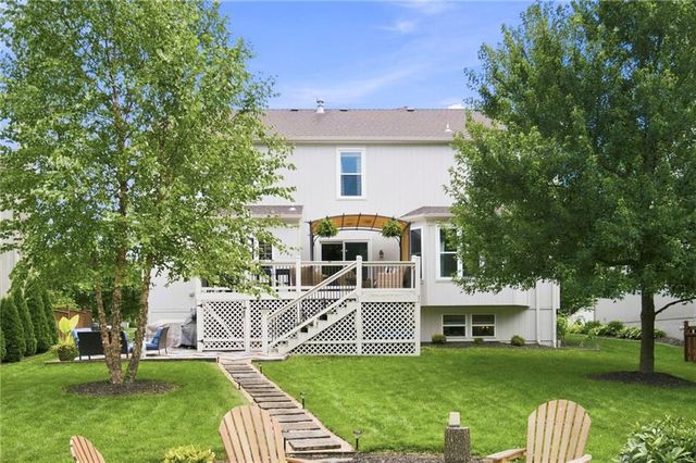 15662 S Blackfeather Street, Olathe, KS 66062