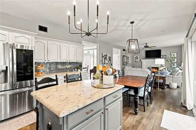 15662 S Blackfeather Street, Olathe, KS 66062