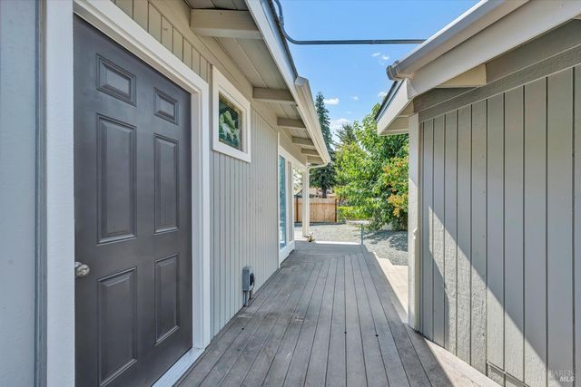 12773 Island Cir, Clearlake Oaks, CA 95423